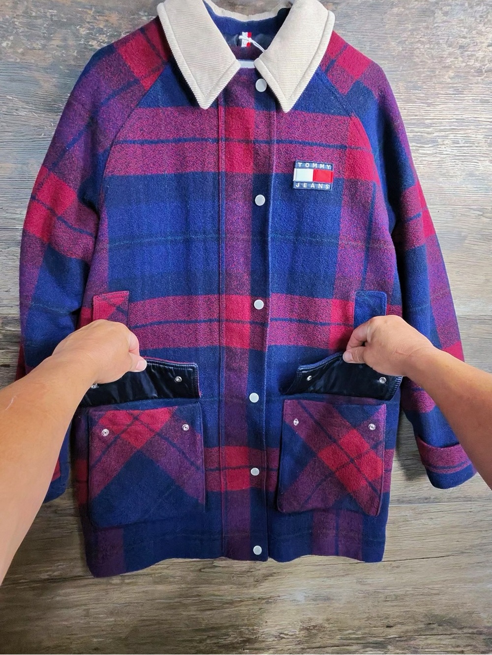 Tommy Hilfiger Quilted Navy Jacket with Cream Collar - Picture 6 of 11